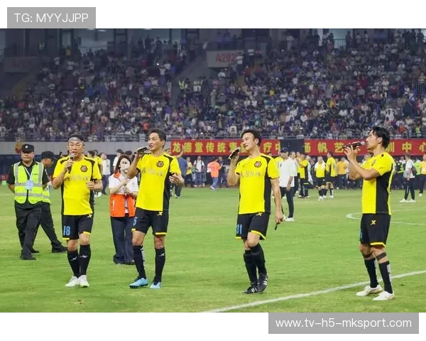 球员在友谊赛中完成关键进球赢得国家荣誉，足球友谊赛进球数多吗