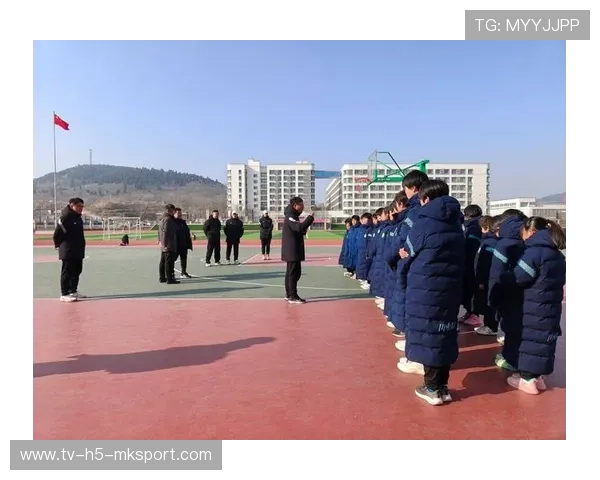 青训是否强调球员个性表达与团队协同能力平衡,青训球员有工资吗 青训是否强调球员个性表达与团队协同能力平衡,青训球员有工资吗