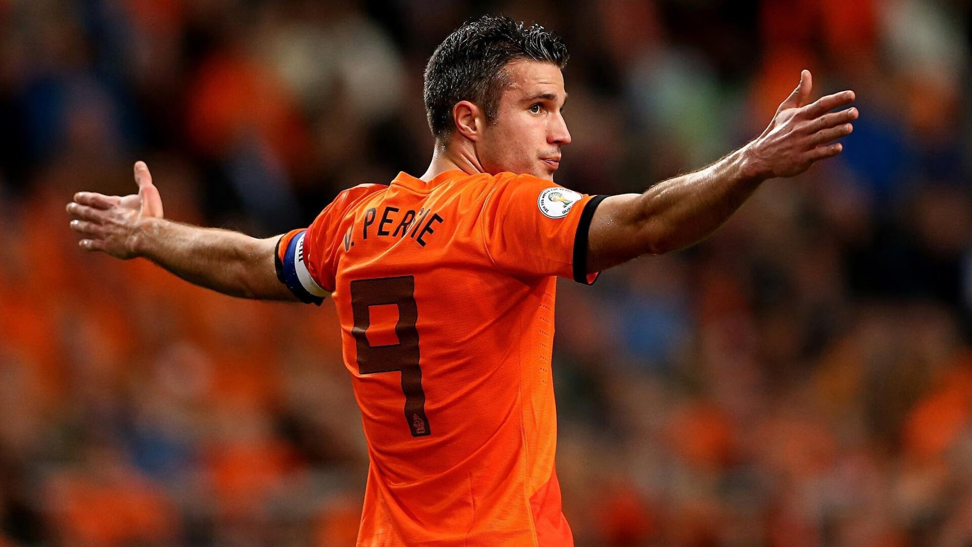 mk体育在线下载-拜仁全队协作打出团队式压迫战术，拜仁全队合影