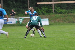 mk足球官网-球员在对阵强队时的数据是否更关键，对方球队